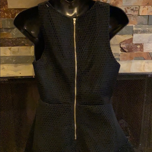 Black Flared Netted Dress - Picture 4 of 6